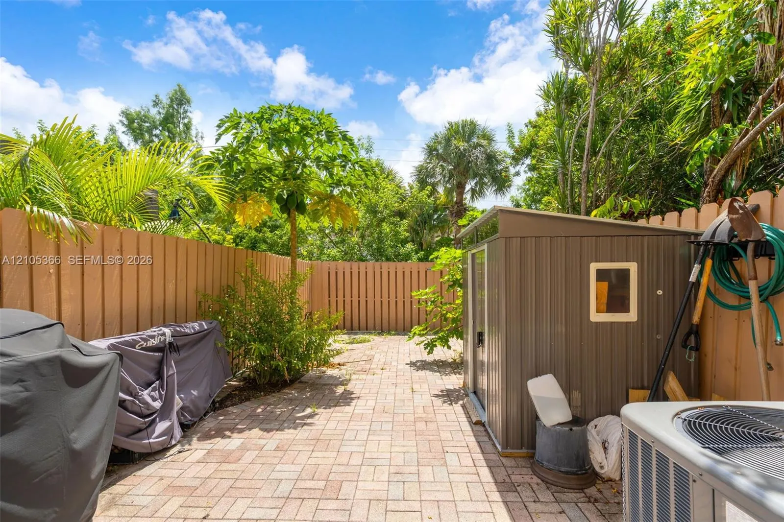 450 SE 7th Street #261