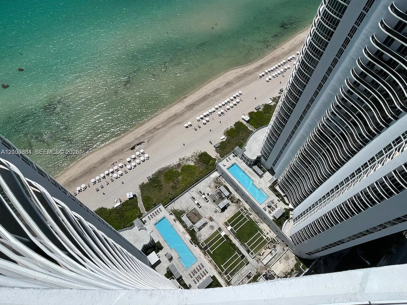 16001 Collins Avenue #2803