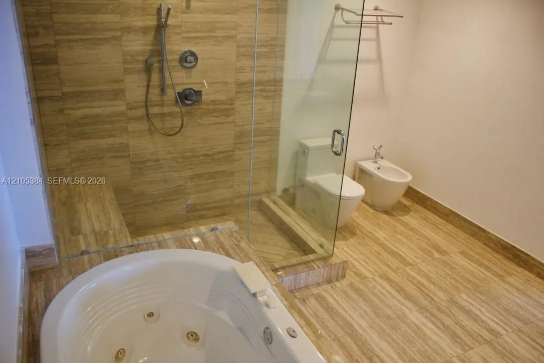 16001 Collins Avenue #2803