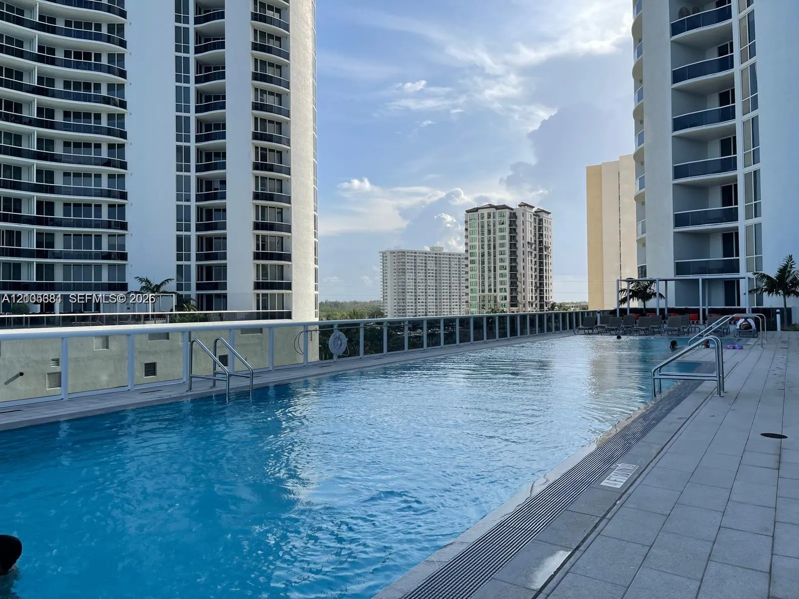 16001 Collins Avenue #2803