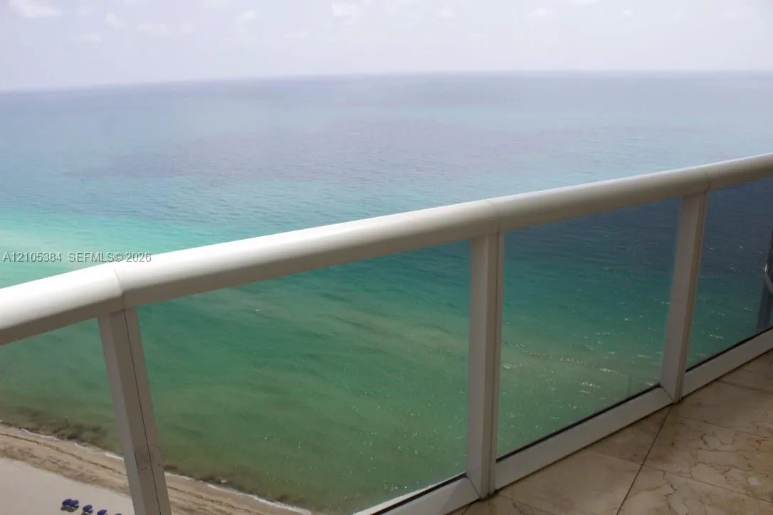 16001 Collins Avenue #2803