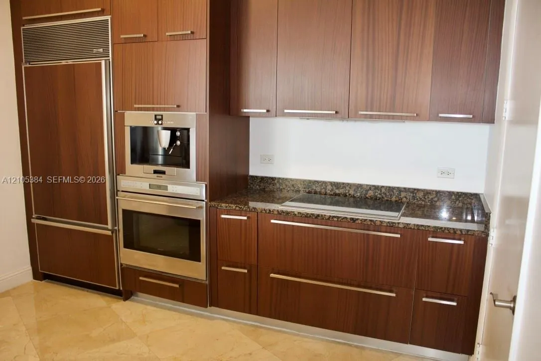 16001 Collins Avenue #2803
