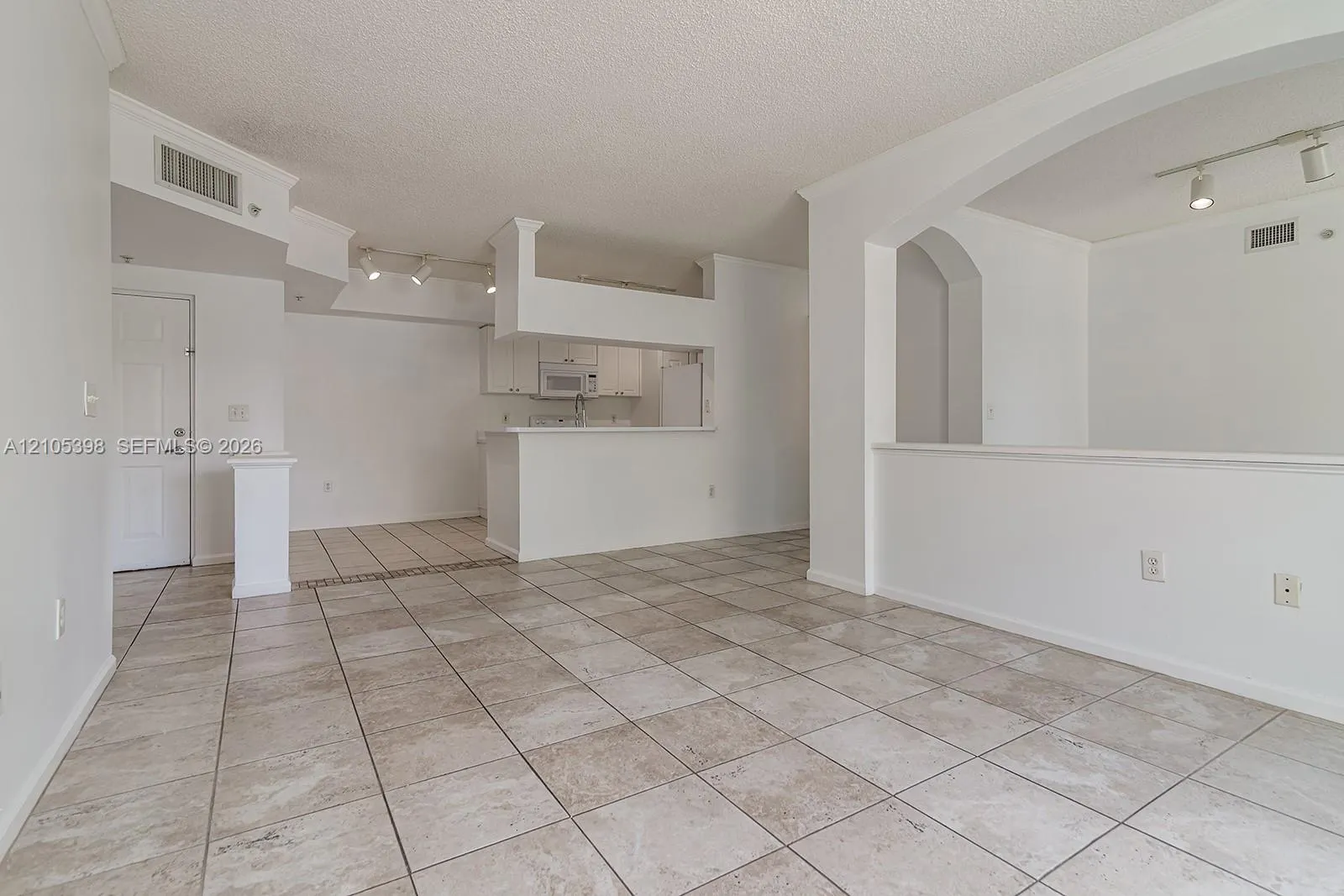 17125 N Bay Road #3307