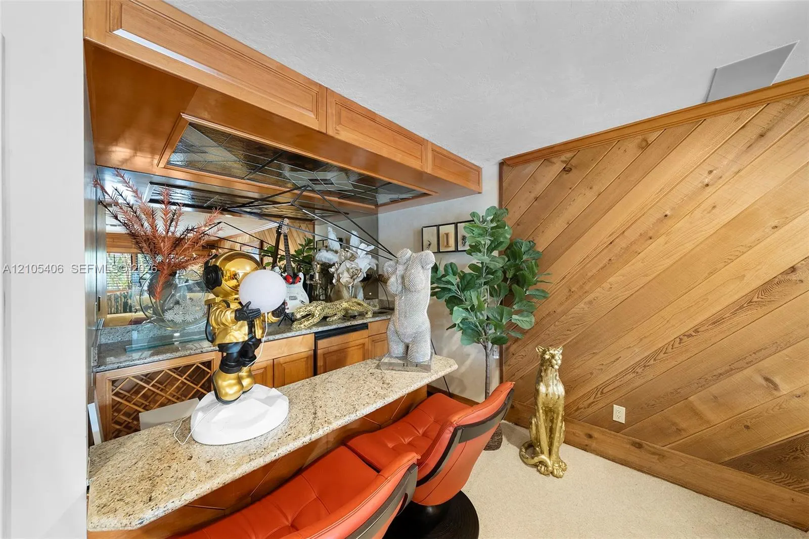407 Sunset Drive