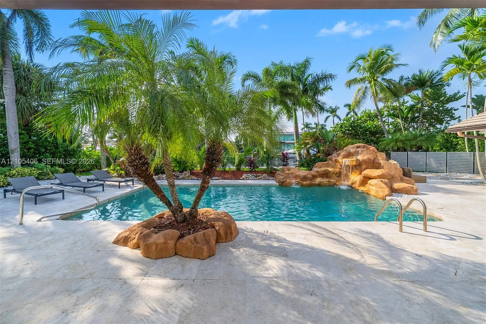 407 Sunset Drive