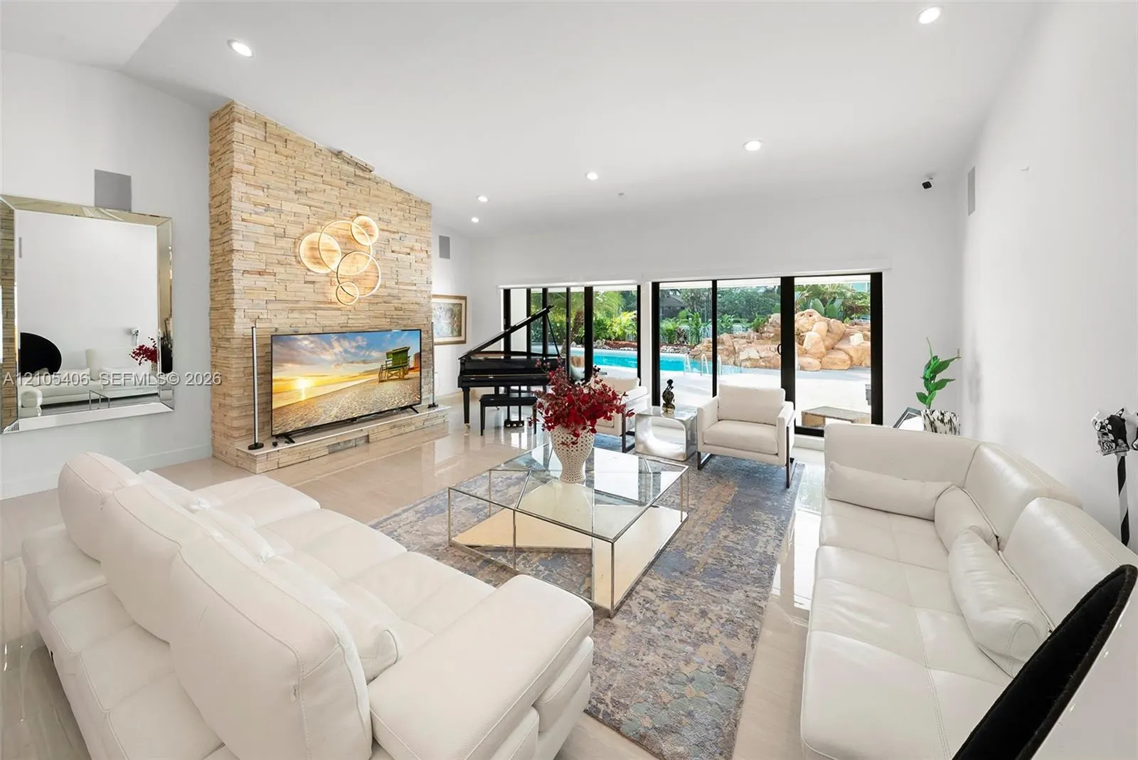 407 Sunset Drive