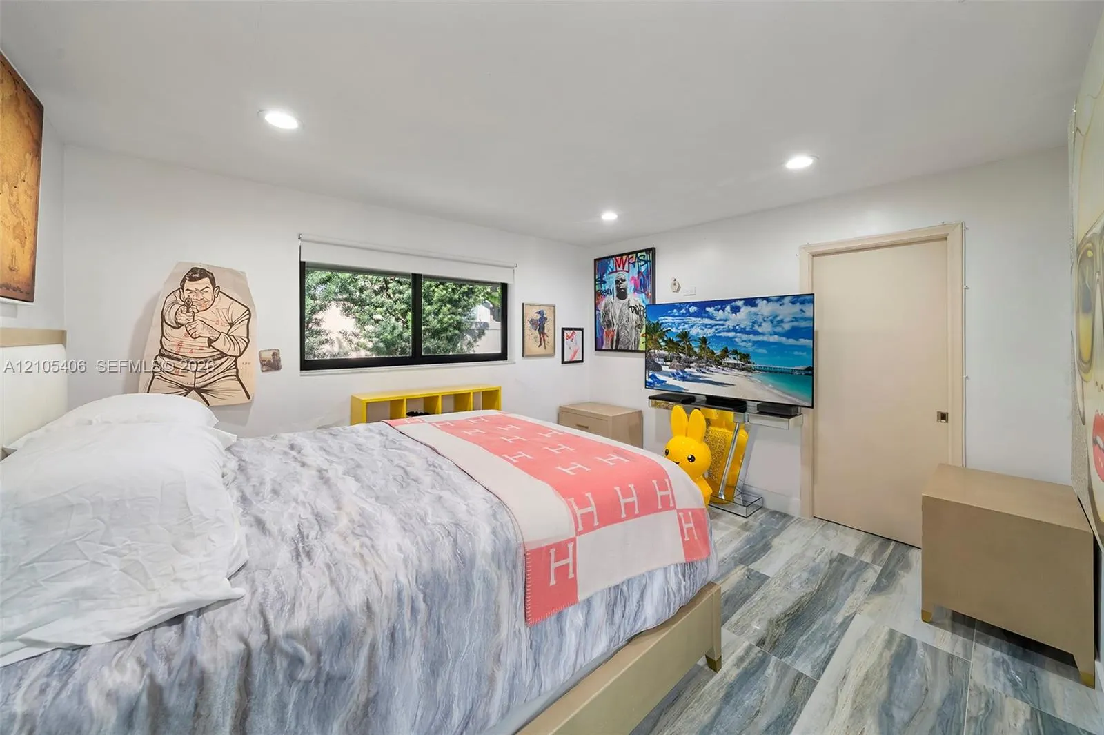 407 Sunset Drive