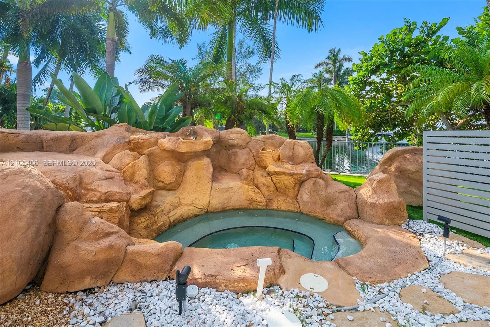 407 Sunset Drive