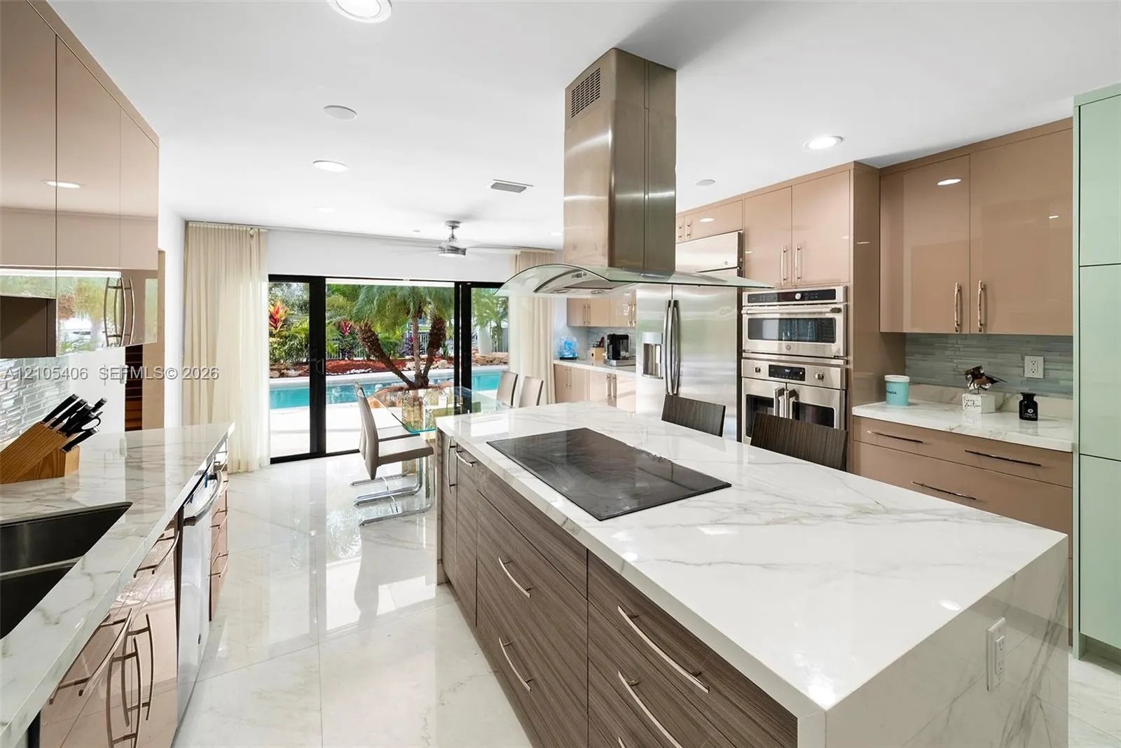 407 Sunset Drive