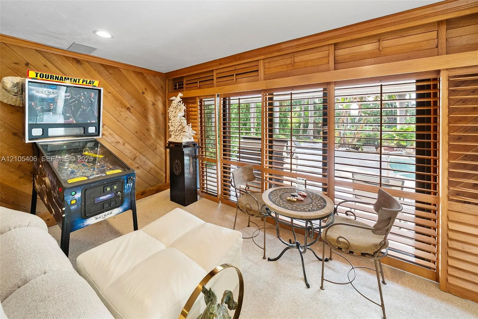 407 Sunset Drive