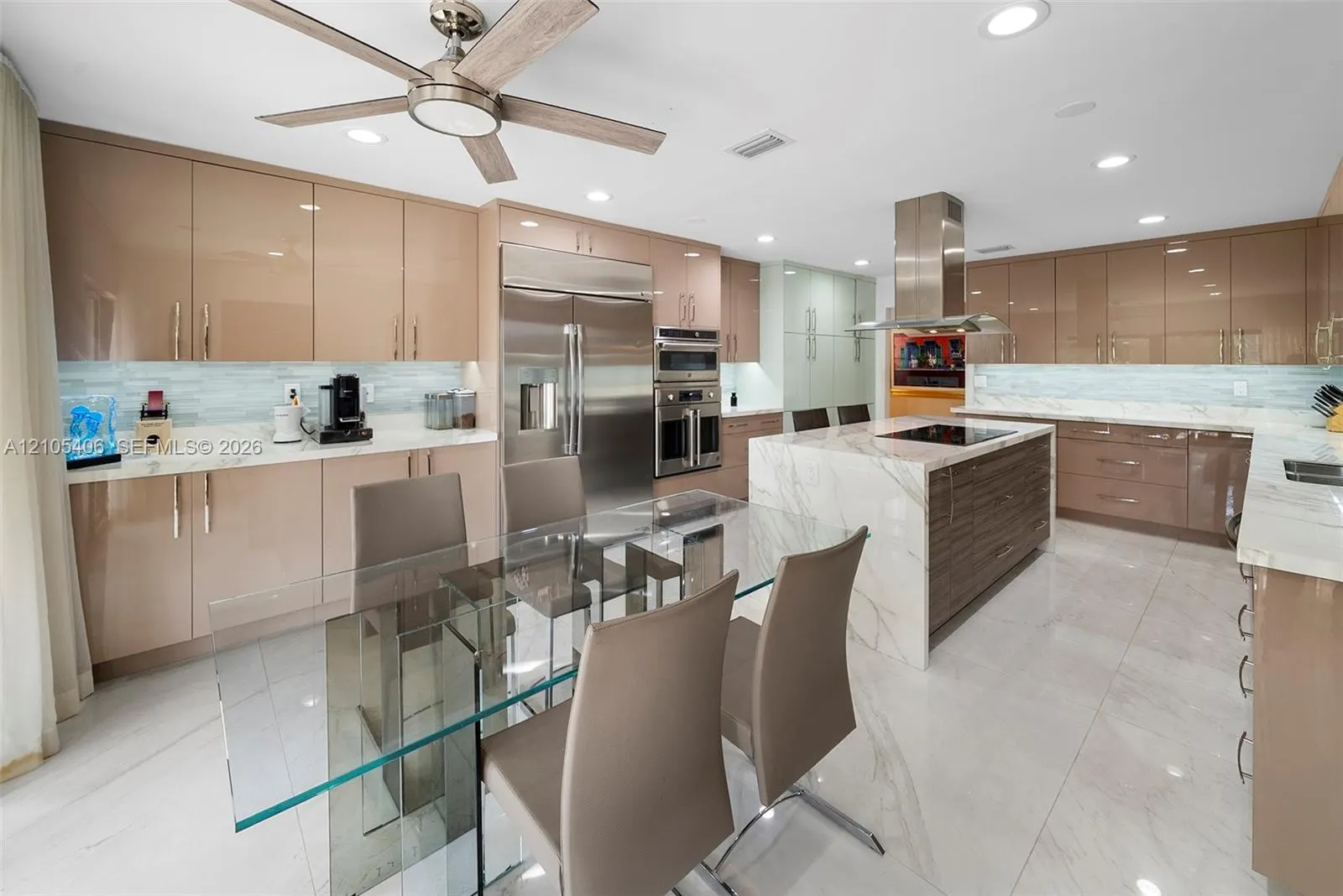 407 Sunset Drive