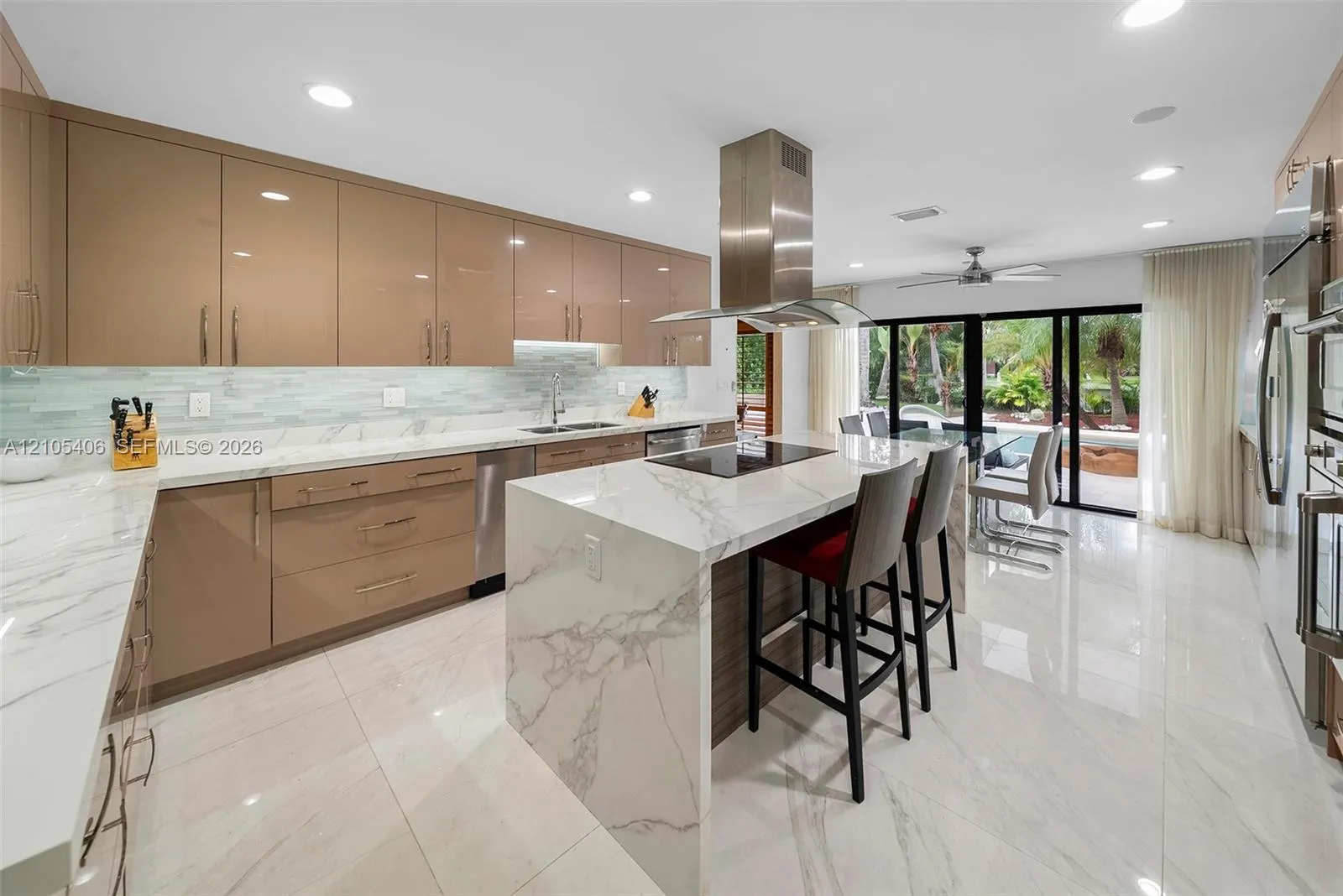 407 Sunset Drive