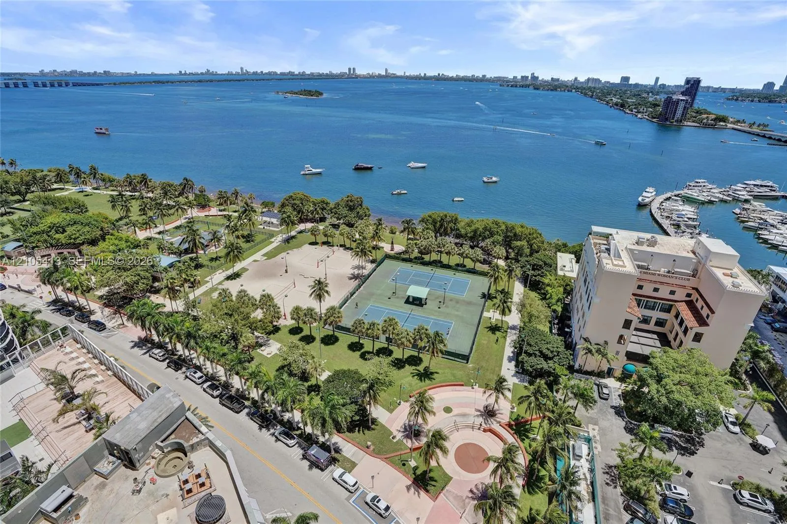 1750 N Bayshore Drive #2202