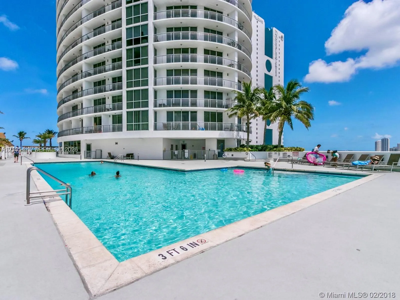 1750 N Bayshore Drive #2202