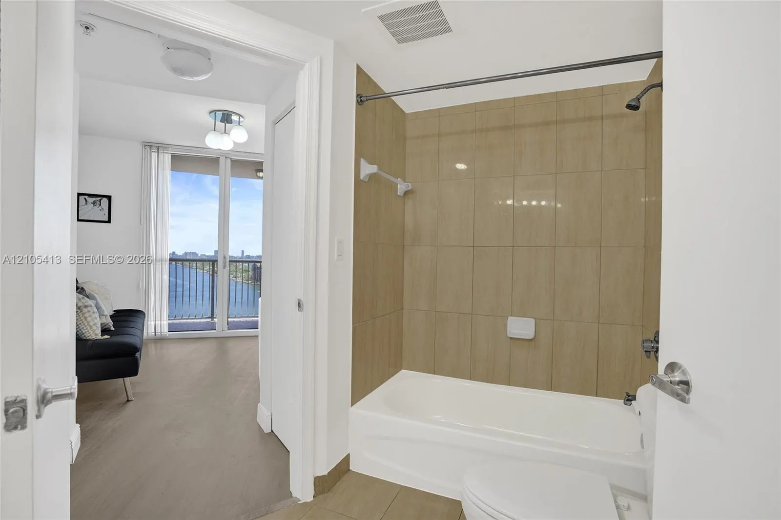 1750 N Bayshore Drive #2202