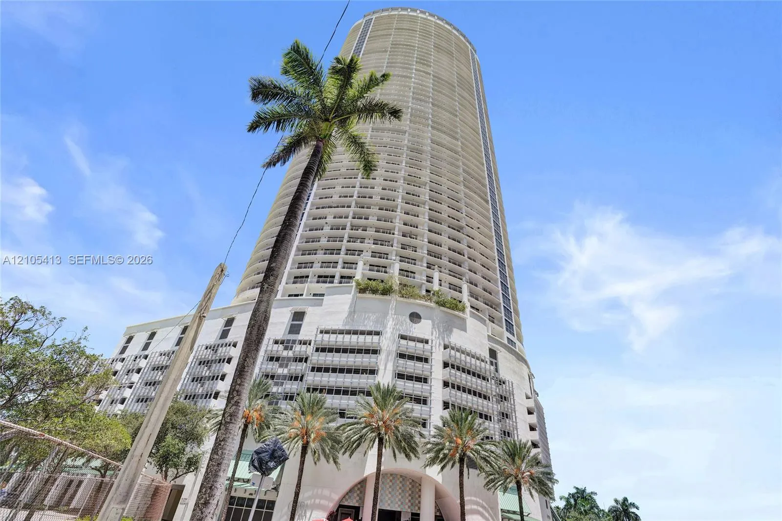 1750 N Bayshore Drive #2202