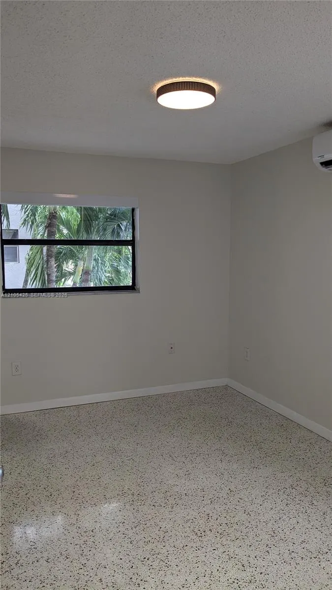 142 SW 18th Avenue #24