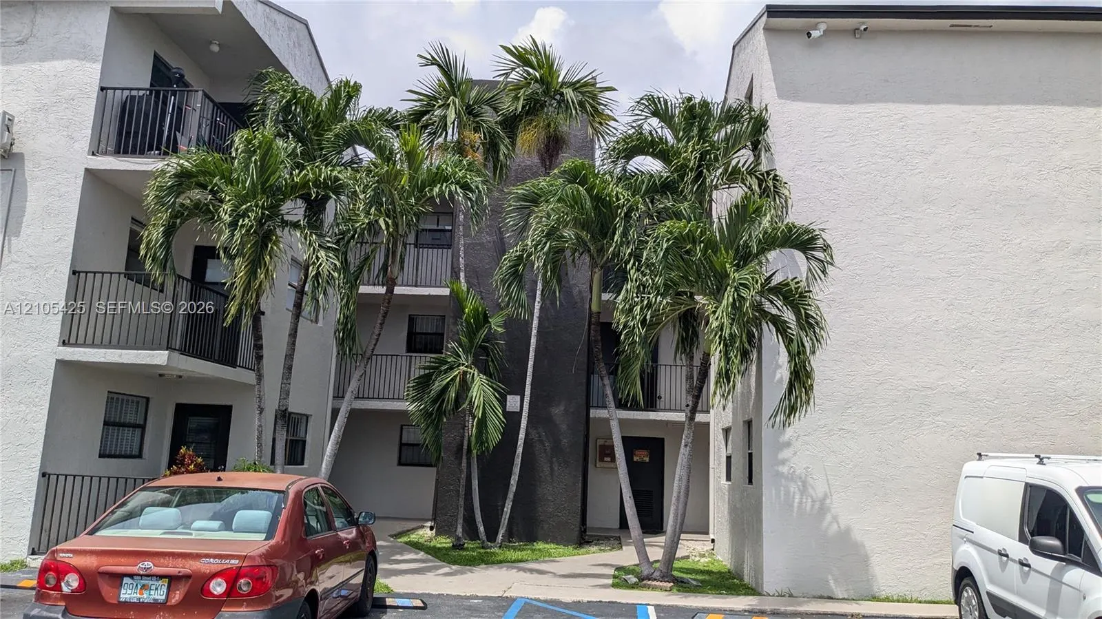 142 SW 18th Avenue #24