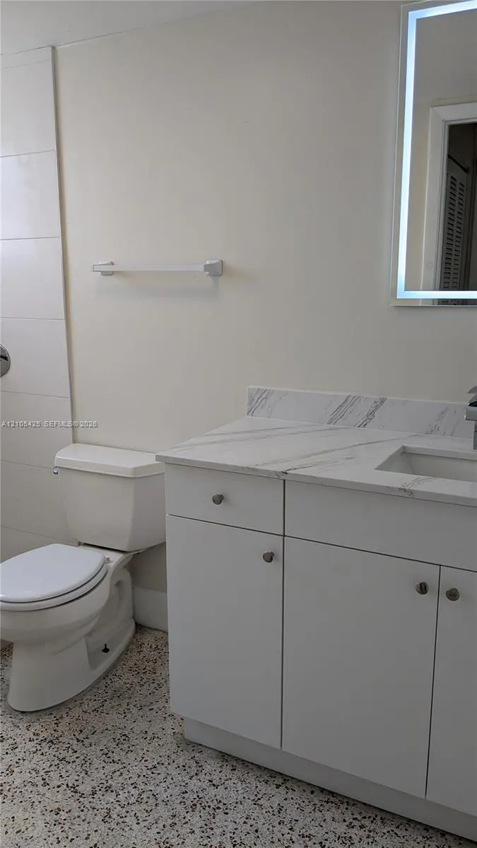 142 SW 18th Avenue #24
