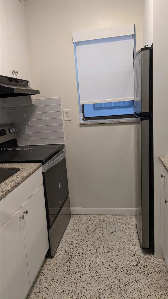 142 SW 18th Avenue #24