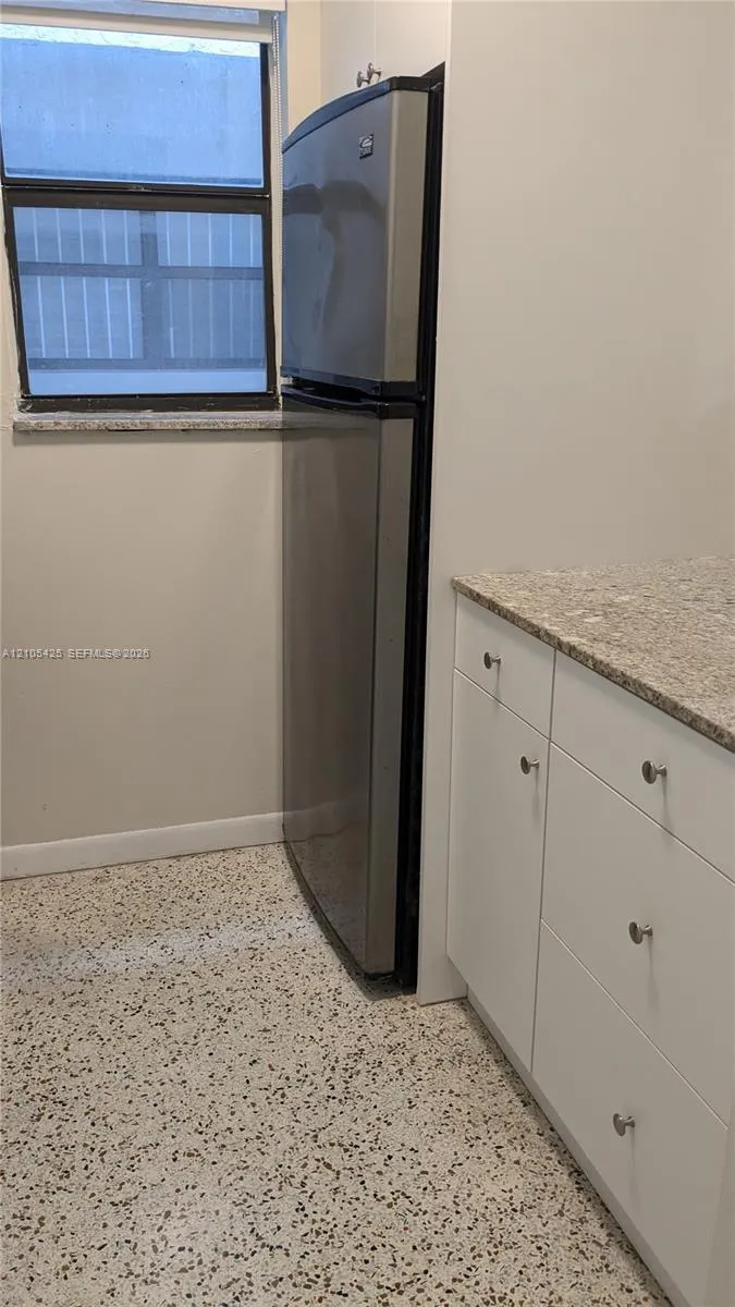 142 SW 18th Avenue #24