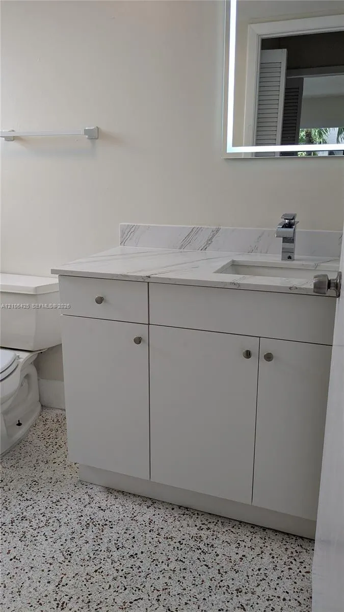 142 SW 18th Avenue #24
