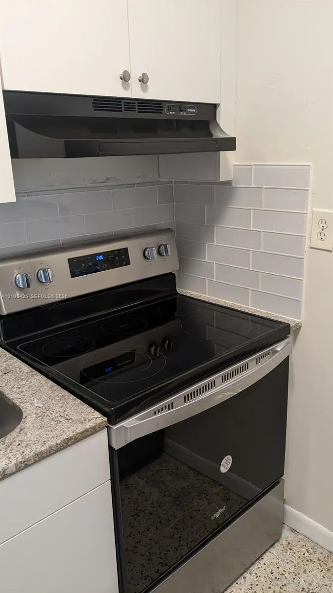 142 SW 18th Avenue #24