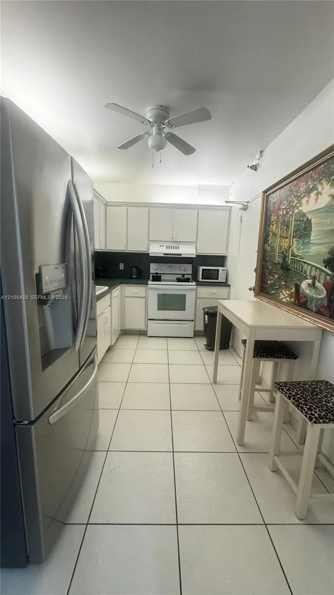 10185 Collins Avenue #1222