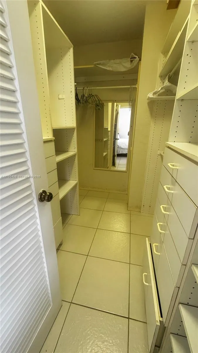 10185 Collins Avenue #1222