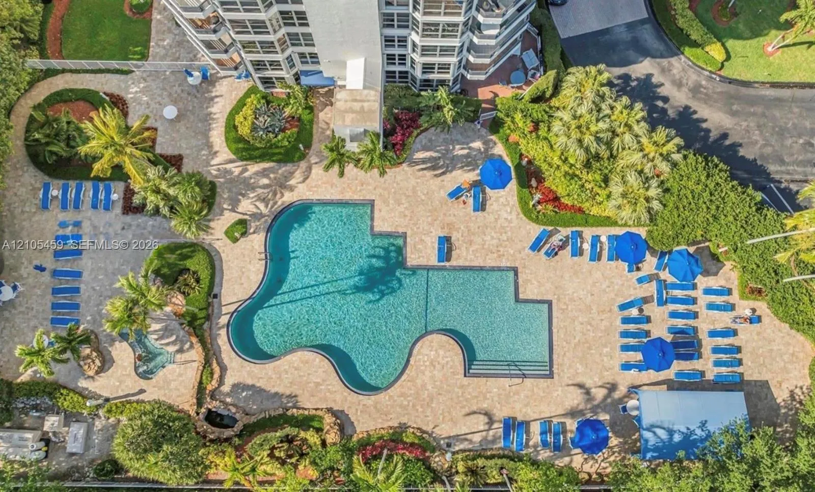 3500 Mystic Pointe Drive #3406