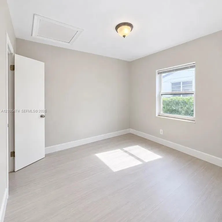 2707 Lincoln Street #20