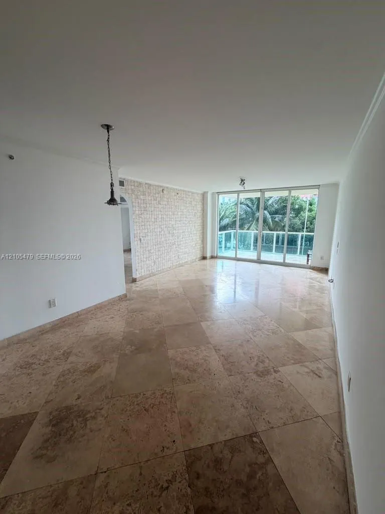3340 NE 190th Street #308