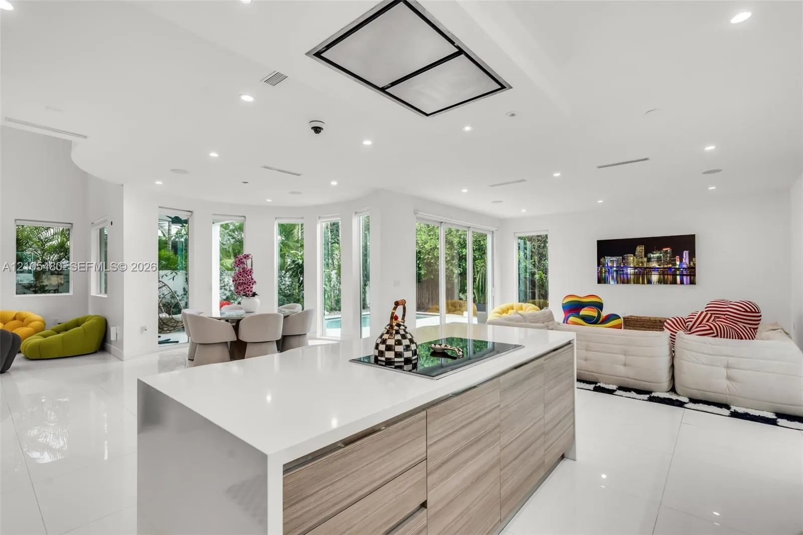 10445 NW 68th Terrace