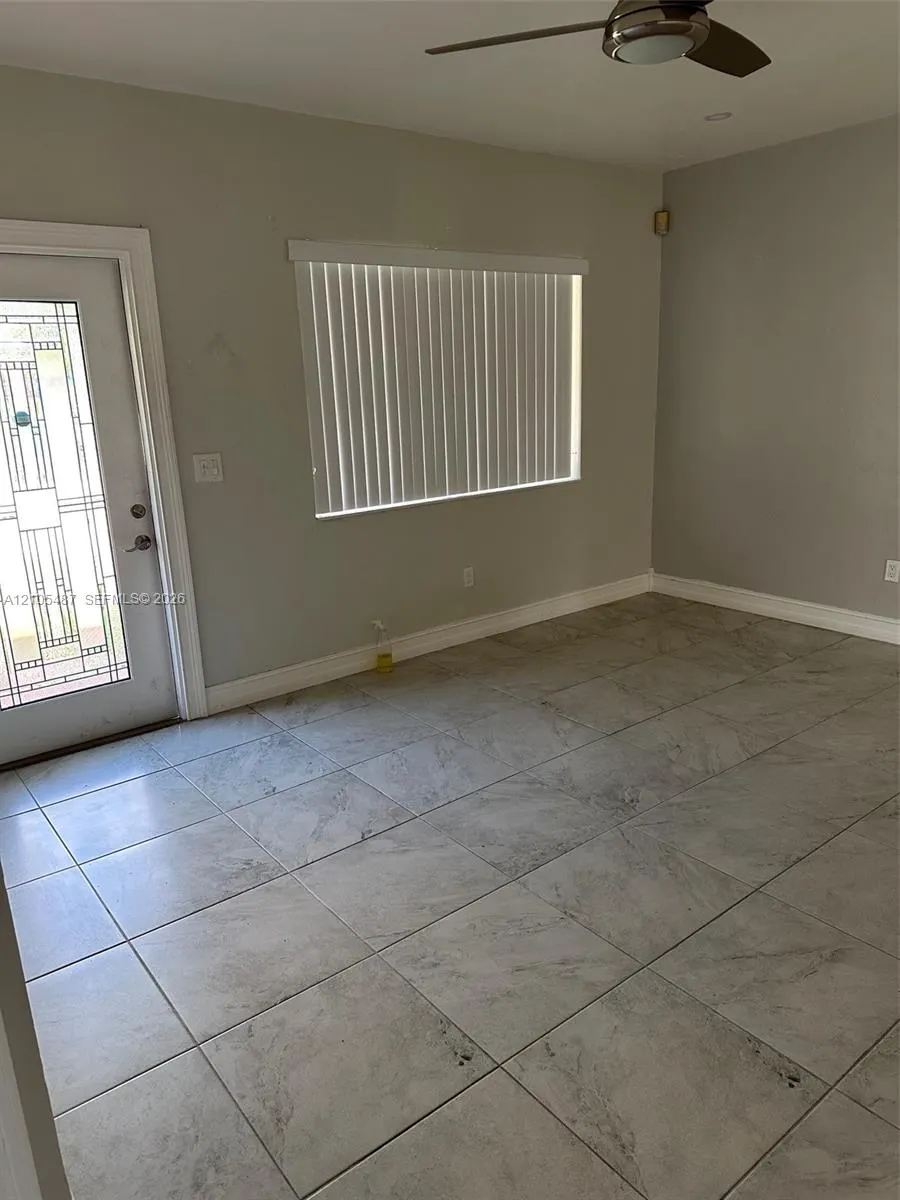 810 NW 61st Street #812