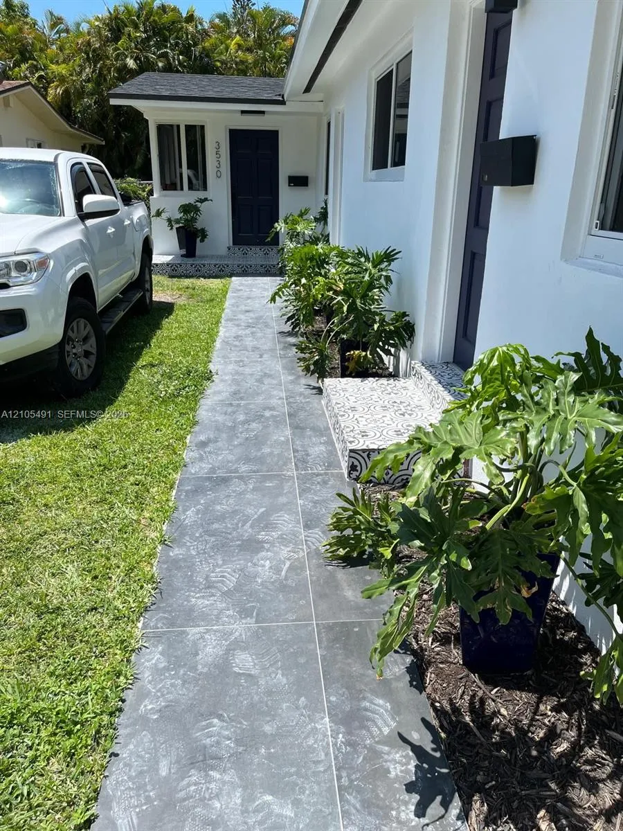 3530 SW 22nd Terrace