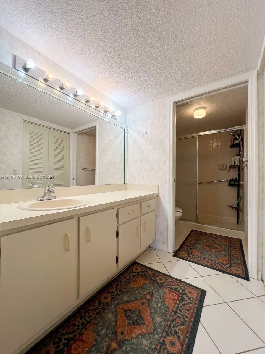 7407 N Devon Drive #212