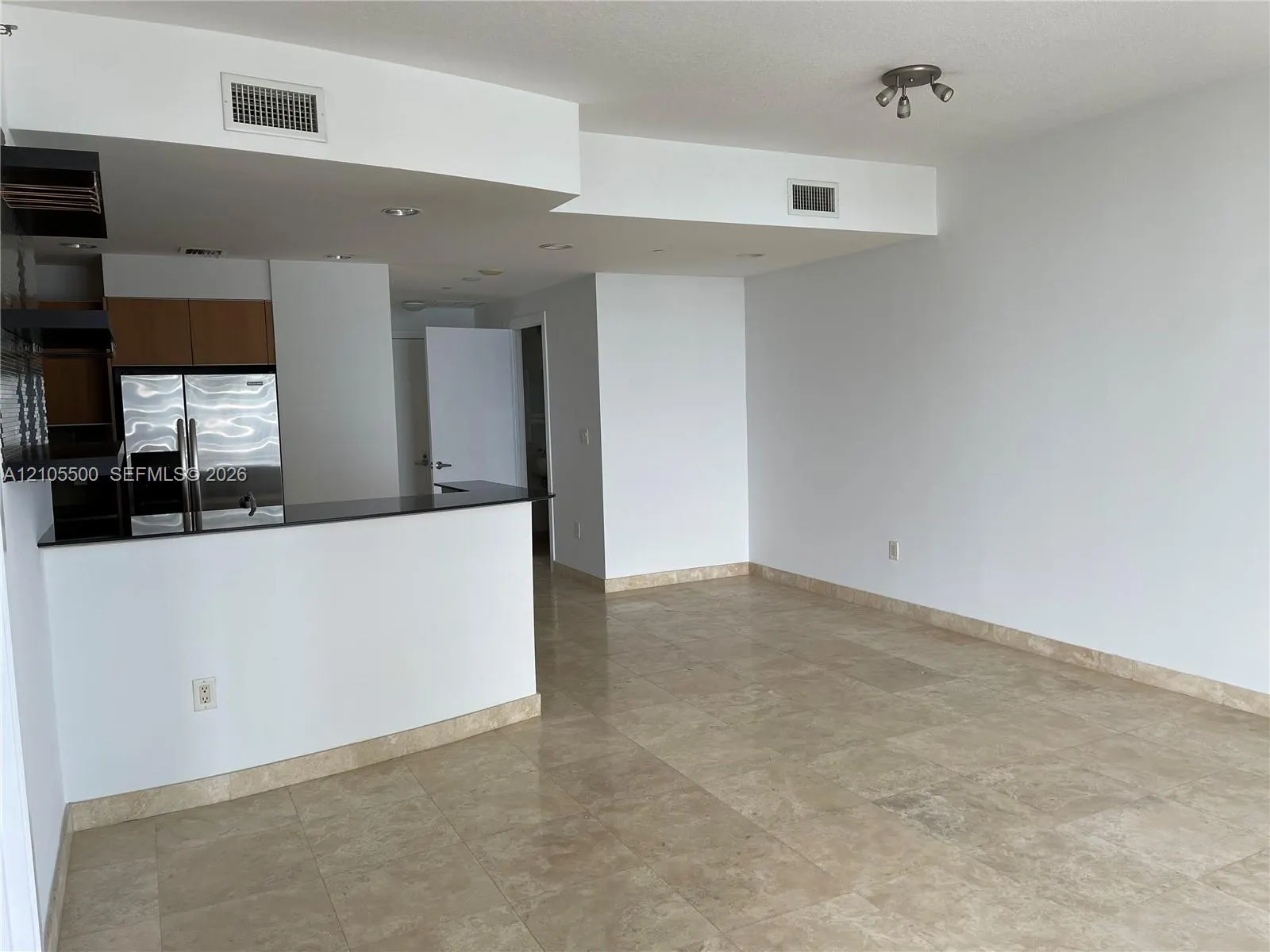 1060 Brickell Avenue #3905