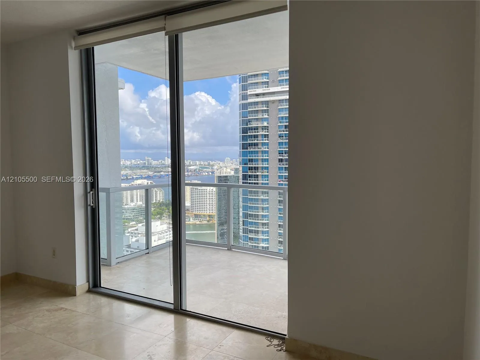 1060 Brickell Avenue #3905