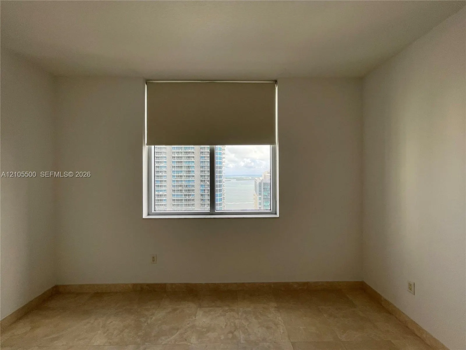 1060 Brickell Avenue #3905