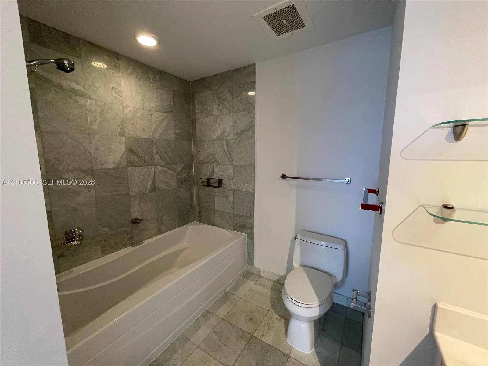 1060 Brickell Avenue #3905