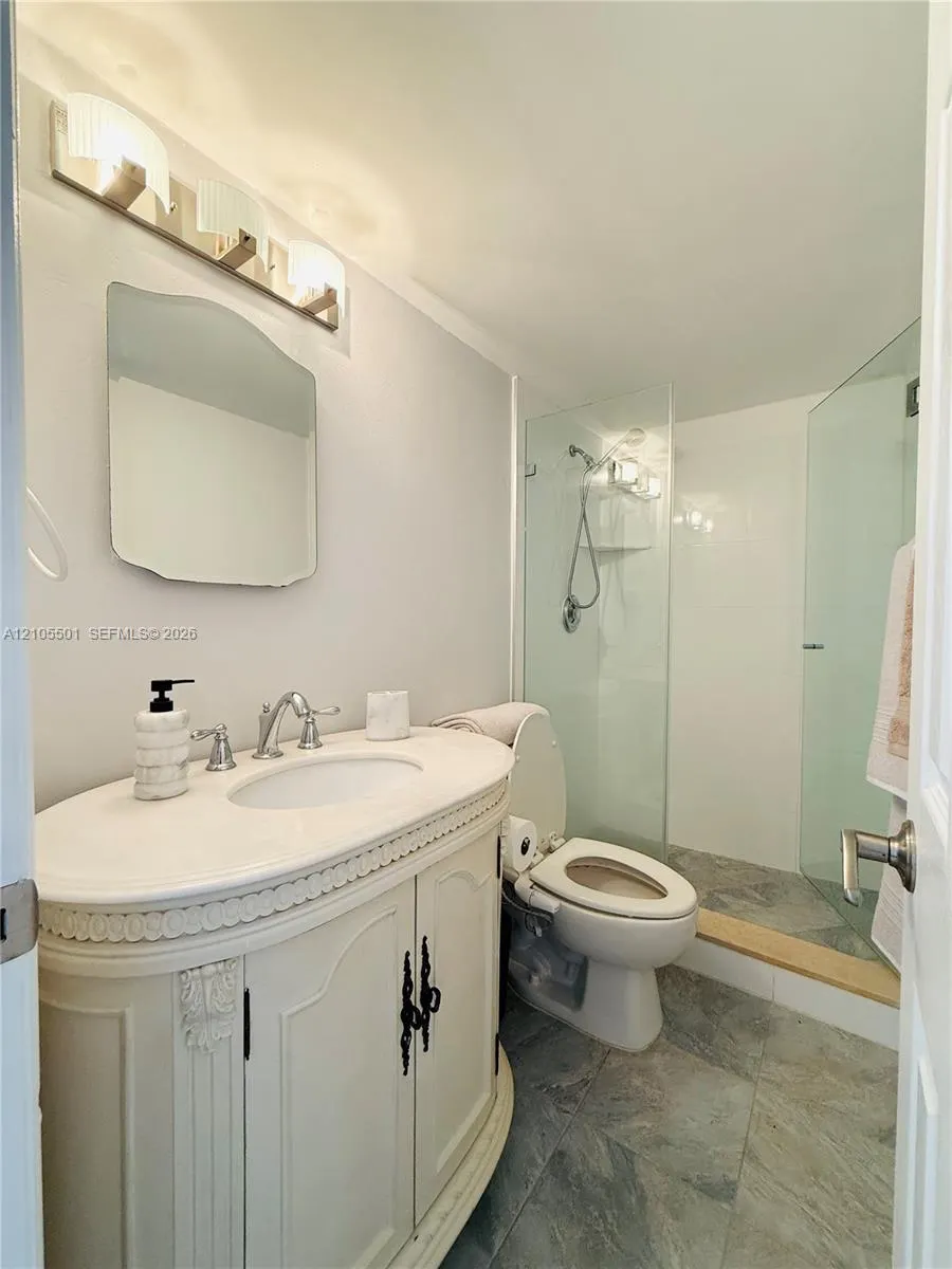 2101 S Ocean Drive #1902