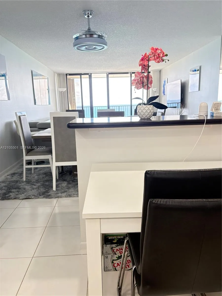 2101 S Ocean Drive #1902