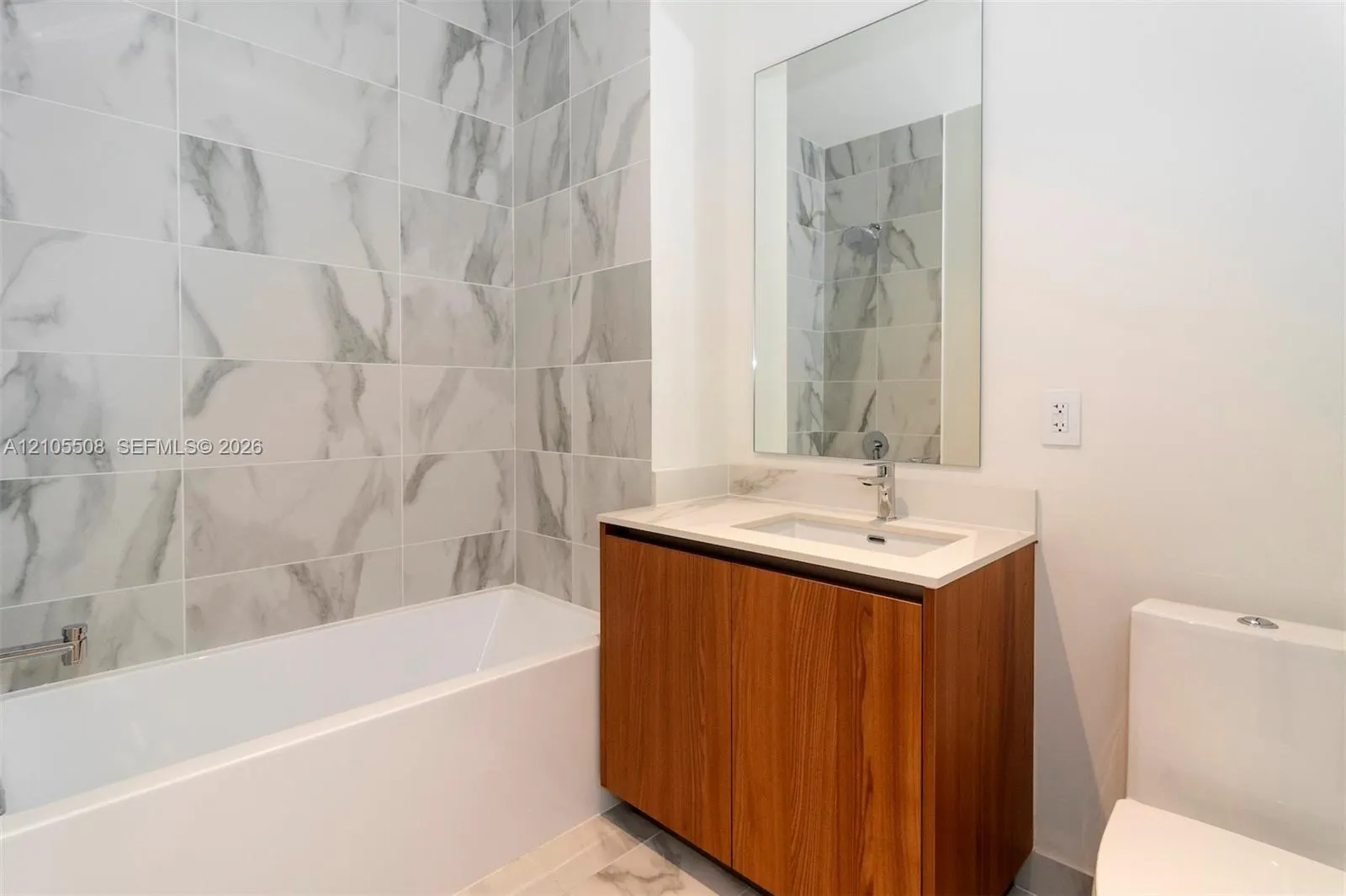 1400 Biscayne Boulevard #504