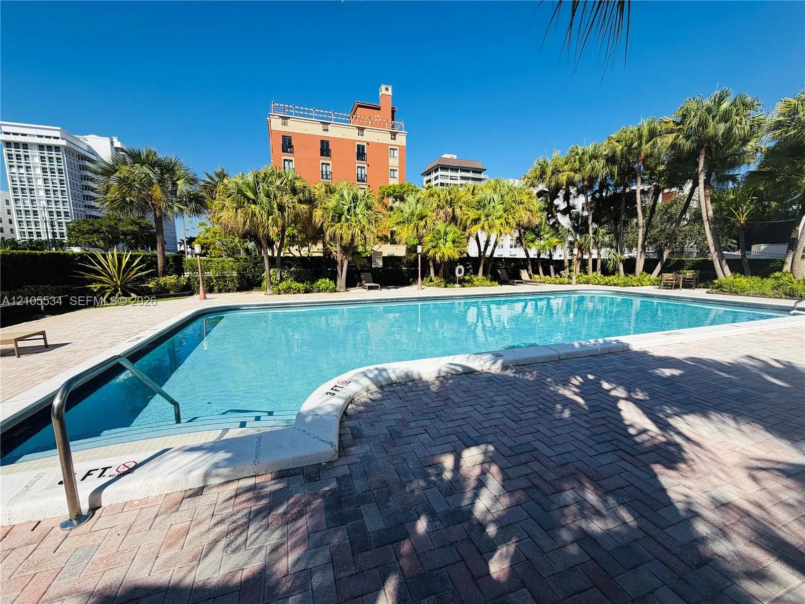 625 Biltmore Way #1107