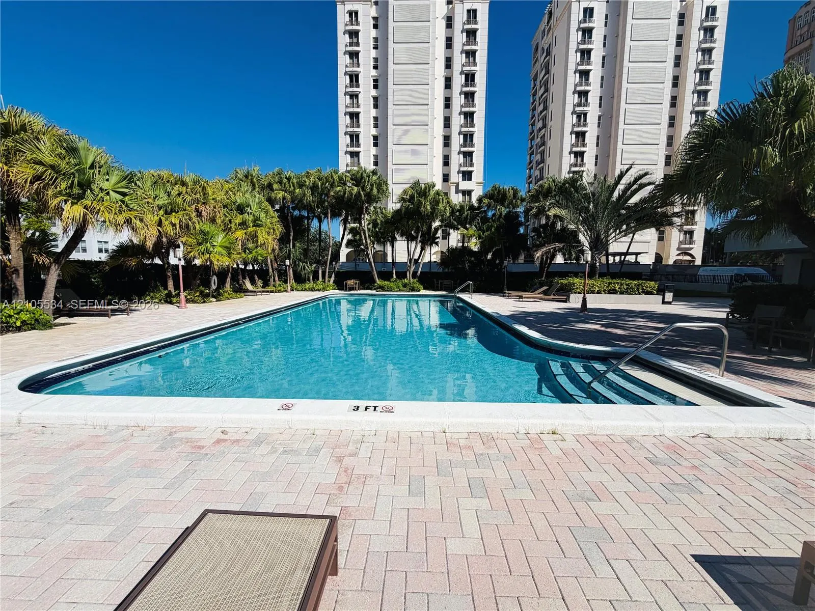 625 Biltmore Way #1107
