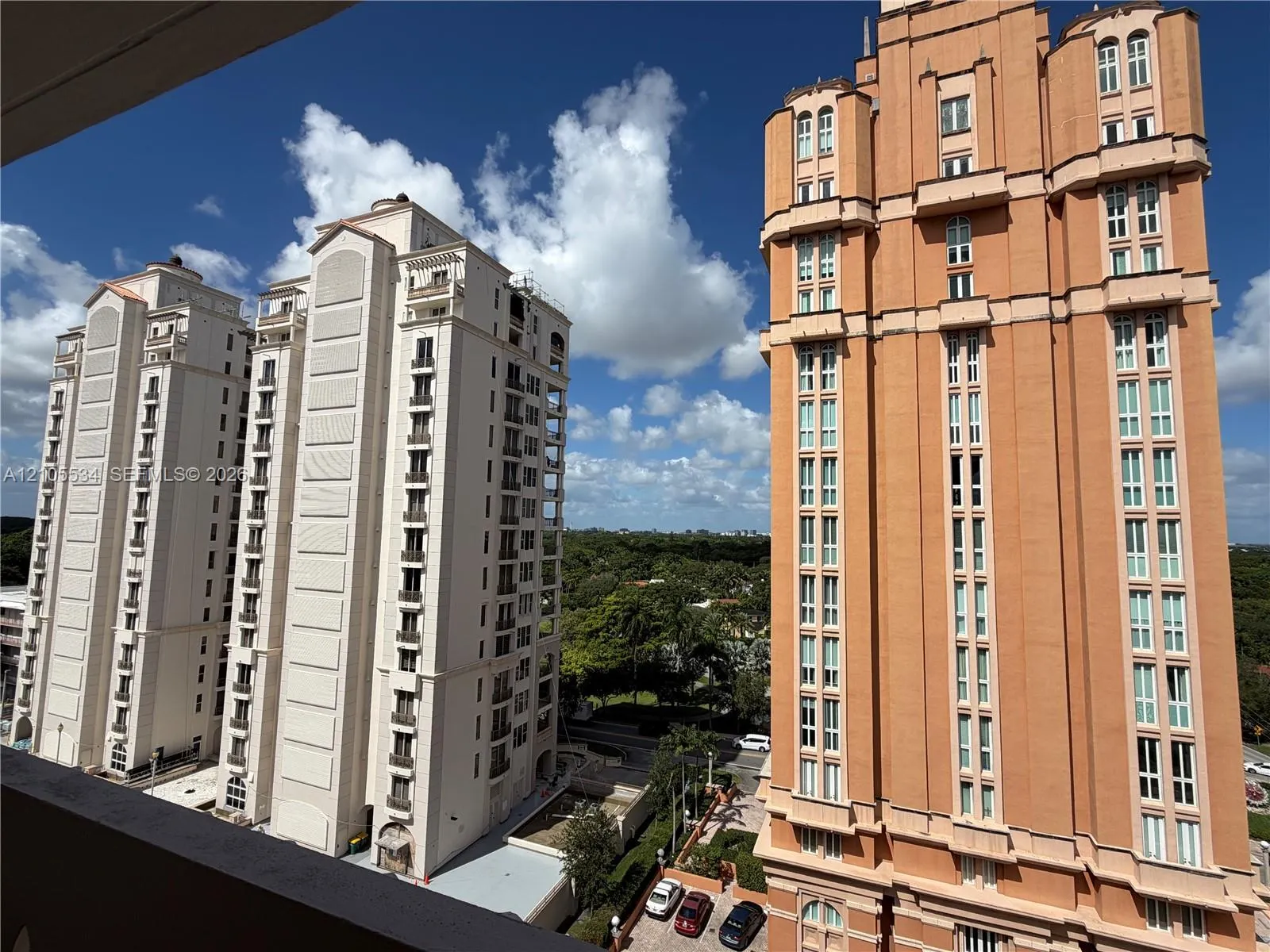 625 Biltmore Way #1107