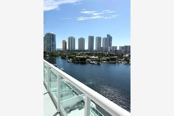 400 Sunny Isles Boulevard #1002