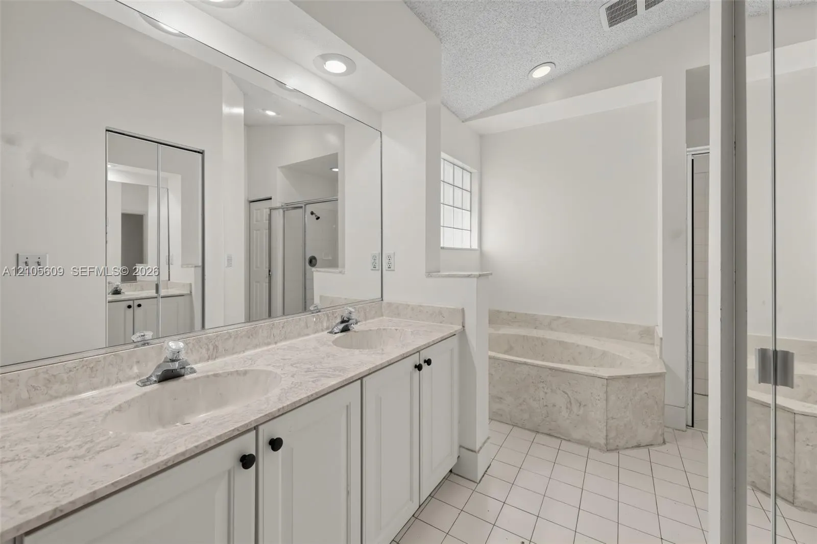 7282 Spinnaker Bay Drive