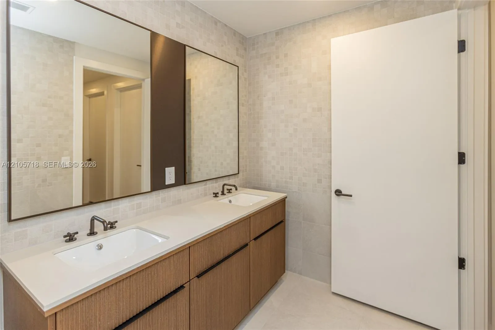 2200 Brickell Avenue #GV16