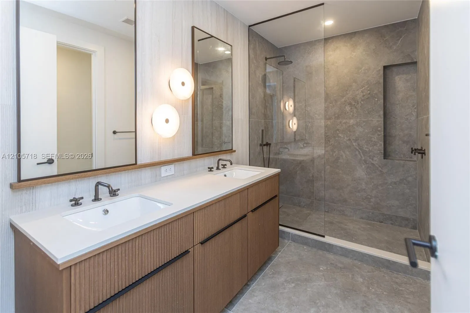 2200 Brickell Avenue #GV16